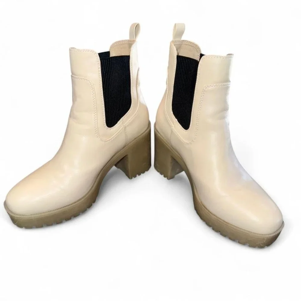 CREAM ANKLE BOOTS CHUNKY‎ RUBBER HEELS LADIES 7.5 BY CHINESE LAUNDRY